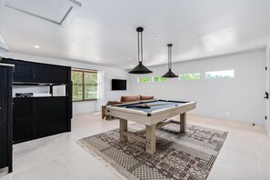 غرفة الألعاب