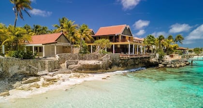 Villa Nex-Ta-Sea with House Reef for Divers