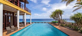 Villa Nex-Ta-Sea with House Reef for Divers