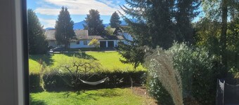 Niedliche Ferienwohnung in Traumhafter Lage am Chiemsee, 5 Min Fußläufig zum See