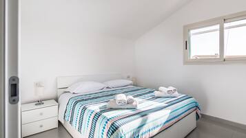 Leilighet – comfort | 1 soverom, strykejern/-brett, wi-fi (inkludert) og sengetøy