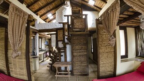 クラシック バンガロー | 1 室のベッドルーム、WiFi (無料)、ベッドシーツ