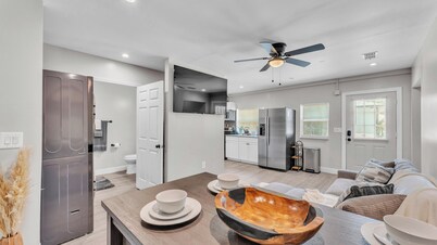 Modern Comfort, Pet Friendly, 2 King Beds