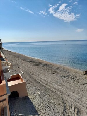Beach - 2 Bedroom Apartment in Varigotti (Varigotti)