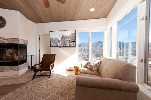 Remodeled 6th Floor Condo at Purgatory Resort - Awesome Slope Views