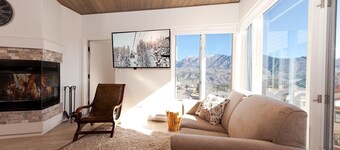 Remodeled 6th Floor Condo at Purgatory Resort - Awesome Slope Views