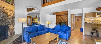 Cm425 Copper Mtn Inn 5 Bedroom Condo by RedAwning