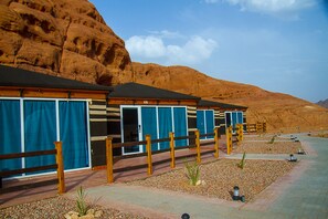 Terrace/patio - Desert Season Camp (Wadi Rum)