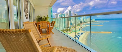 Premium Apartment | Balcony