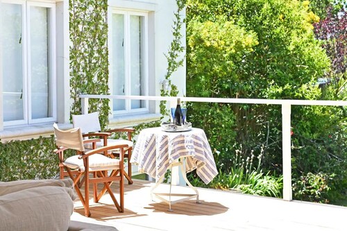 THISTLE HOUSE, FERNWOOD ESTATE , NEWLANDS CAPE TOWN