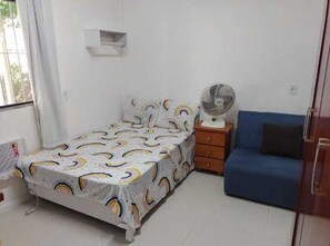 Villa | 1 bedroom, iron/ironing board, free WiFi, bed sheets - Casa das Flores (Rio das Ostras)