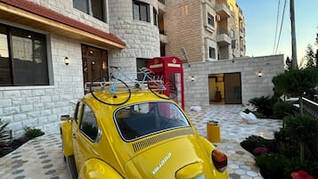 Apartment, Multiple Bedrooms, Accessible, Smoking | Property grounds