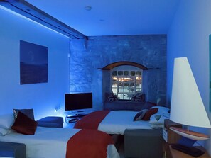 1 chambre, Wi-Fi gratuit, draps fournis