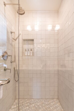 Shower, hair dryer, towels, soap - Curated Craftsman Downtown Charm (Durham)