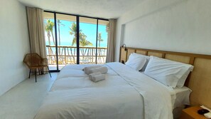 Ocean View | Minibar, in-room safe, desk, laptop workspace - Apenunga Eco Hotel (Jijoca de Jericoacoara)