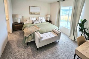 4 bedrooms, desk, iron/ironing board, travel crib