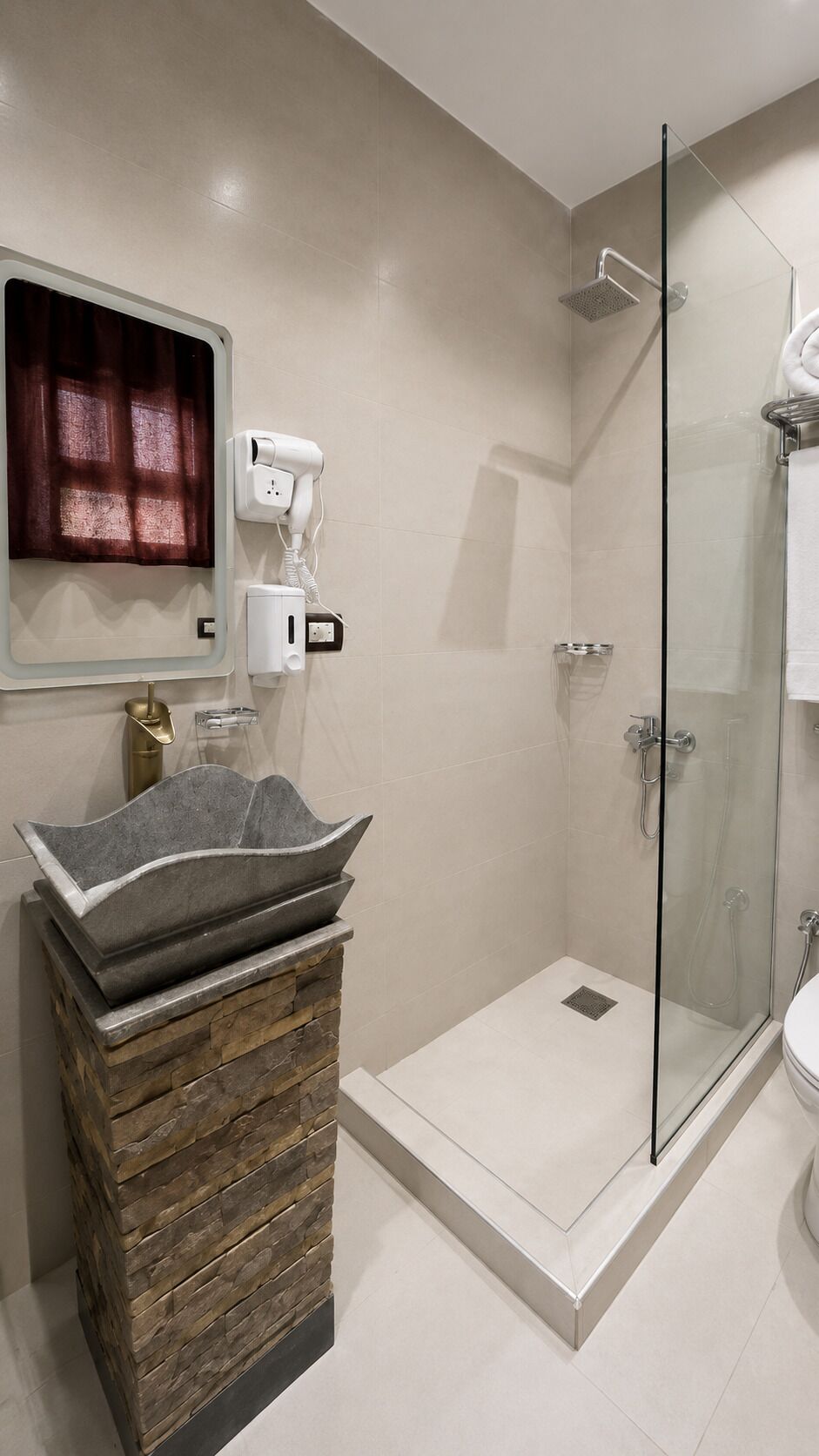 Photo - White Pyramids inn 