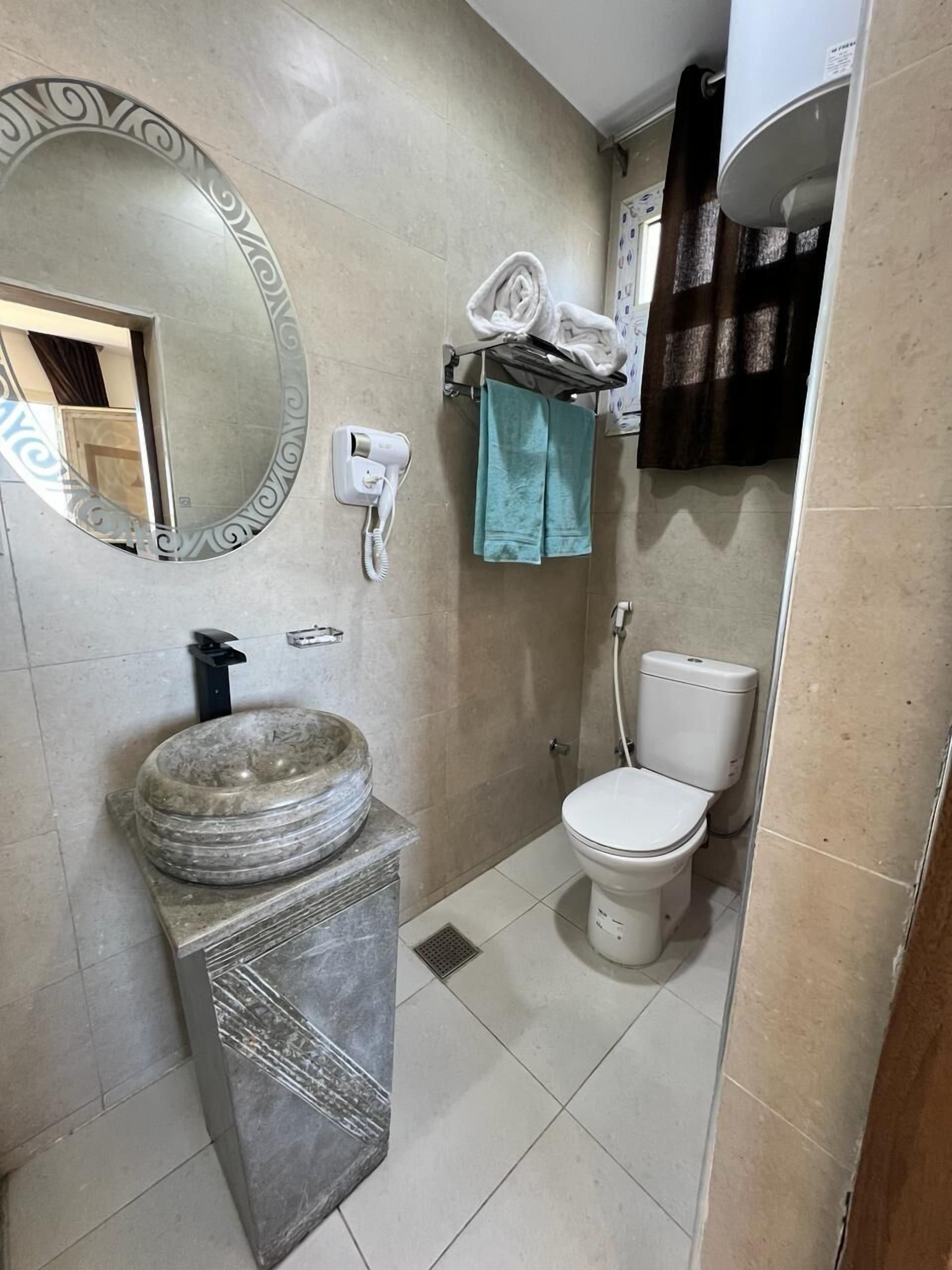 Photo - New White Pyramids Inn