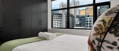 1 bedroom, iron/ironing board, internet, bed sheets