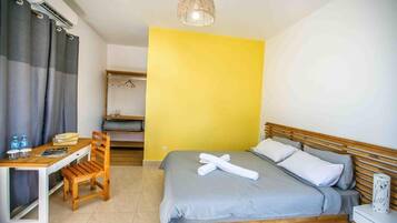 Premium Room, 1 King Bed, Non Smoking, Sea View