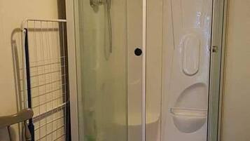 House | Bathroom | Shower, hair dryer, towels