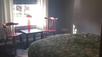 House | 2 bedrooms, iron/ironing board, free WiFi, bed sheets