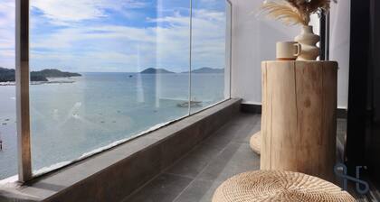 The Shore by Homesuite'