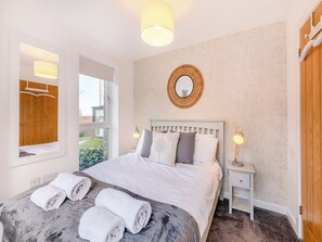 4 bedrooms, free WiFi, bed sheets