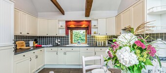 2 bedroom accommodation in Louth
