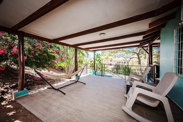 Terrace/patio - Studio | Beach Club & Infinity Pool Access (Tamarindo)