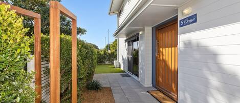 تفاصيل الفندق من الخارج