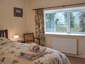 3 chambres, accès au Wi-Fi (inclus), literie fournie