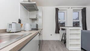 Apartment, 1 Queen Bed | Private kitchen - Impeccable 1-bed Apartment in Manchester (Manchester)