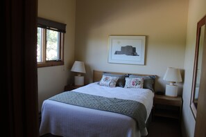 2 soverom, strykejern/-brett, wi-fi og sengetøy