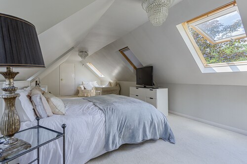 Lovely Country Estate House Annex retreat Near Billericay