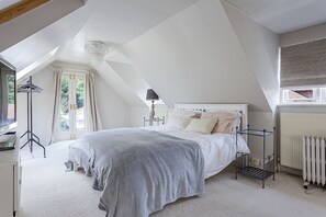 2 chambres, bureau, fer et planche à repasser, Wi-Fi