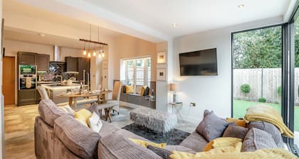 3 bedroom accommodation in Beverley