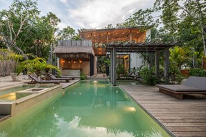 Outdoor pool - Villa Tovar Tulum / Private Pool/ Starlink Wi-Fi / Mayan Jungle. (Tulum)
