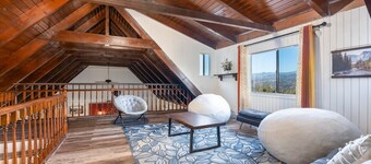 New!! Majestic Views, Pool, Sleeps 20+, 2 Mstr BR, close DT Yosemite, Bass Lake