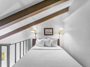 5 bedrooms, iron/ironing board, free WiFi, bed sheets - Ski In/Out Center Village Family Friendly, High Capacity CM425 (Copper Mountain)