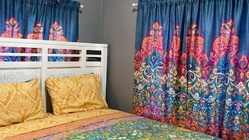 Luxury Apartment, 1 Queen Bed, Courtyard View, Courtyard Area | 1 bedroom, blackout drapes, iron/ironing board, free WiFi