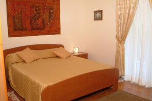 4 Schlafzimmer, Bügeleisen/Bügelbrett, WLAN, Bettwäsche