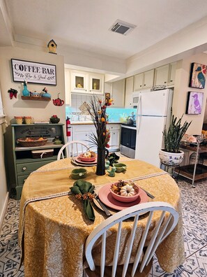 Dining - Secluded Two-Story Country Style Loft with Balcony & Free Parking in The Heights (Houston)