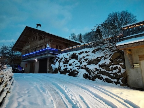 A 6 minutes des remontées mécaniques, chalet  familial à Saint Gervais Les Bains