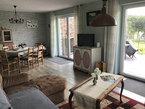 Tv, pejs, bøger