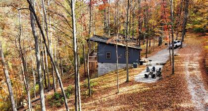 "ENDLESS VIEW" Red River Gorge/Natural Bridge- New Construction!! Dog Friendly!!