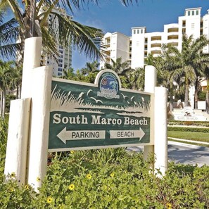 The best of both… moments stroll  - Desirable Gulf location- near the tip of Marco- Get out of the cold…. Location.. (Marco Island)