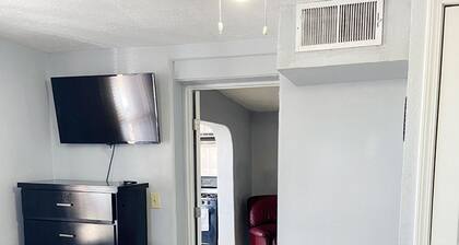 Corner Gem near Del Sol Hospital