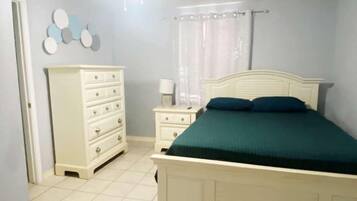 3 habitaciones, tabla de planchar con plancha y wifi gratis