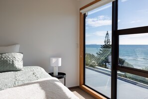 5 bedrooms, iron/ironing board, travel cot, free WiFi